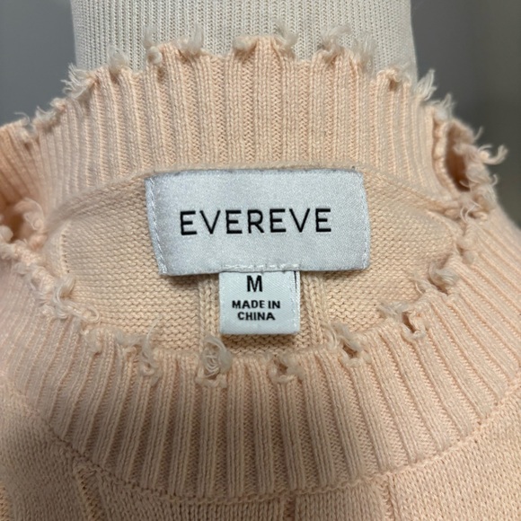 Evereve Distressed Cable Sweater in Cream - Picture 7 of 8